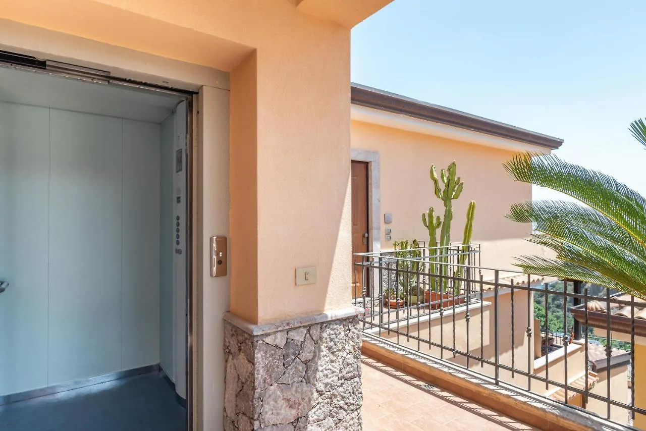 Taormina Panoramic Apartment With Parking Italy